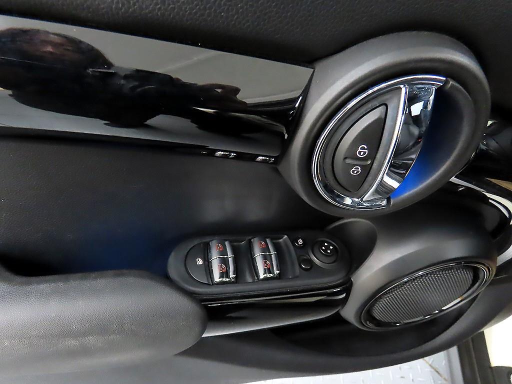 Mini Cooper - Vista 11