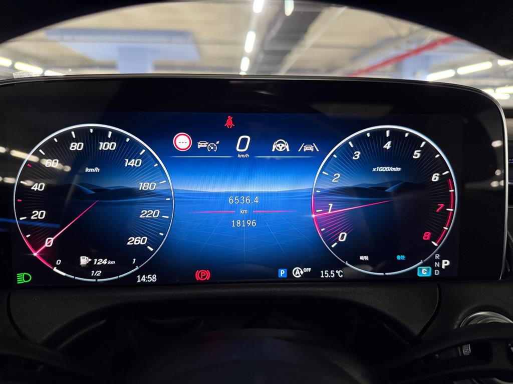 Mercedes Benz E class - Vista 10