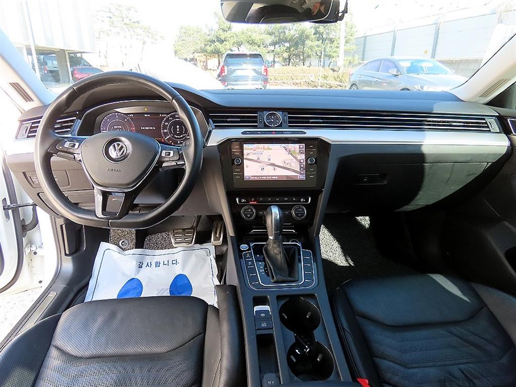 Volkswagen Arteon - Vista 7