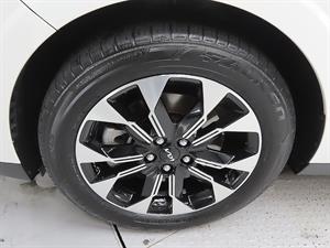 KIA Carnival - Vista 10