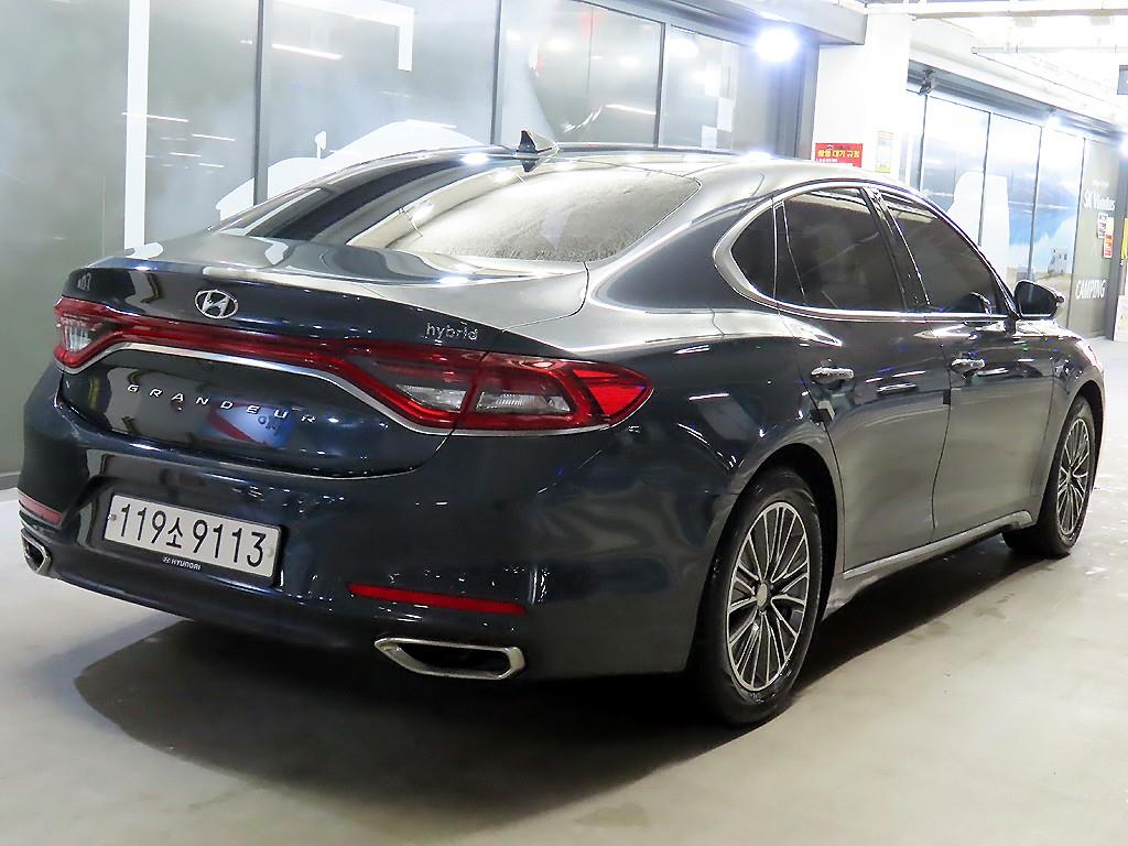 HYUNDAI Grandeur - Vista 4