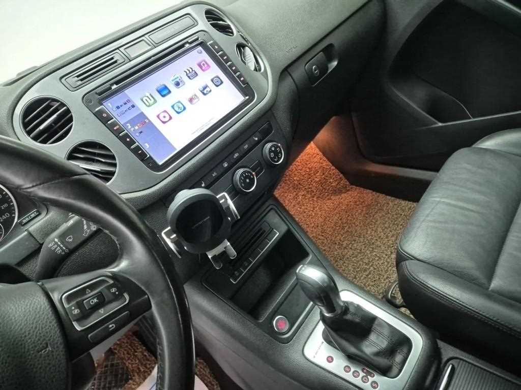 Volkswagen Tiguan - Vista 10