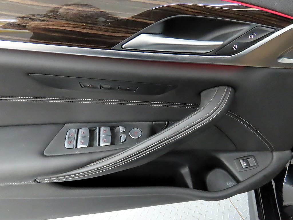 BMW 5 Series - Vista 11