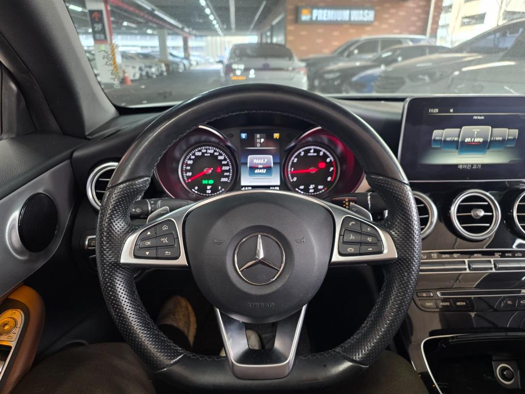 Mercedes Benz C Class - Vista 10