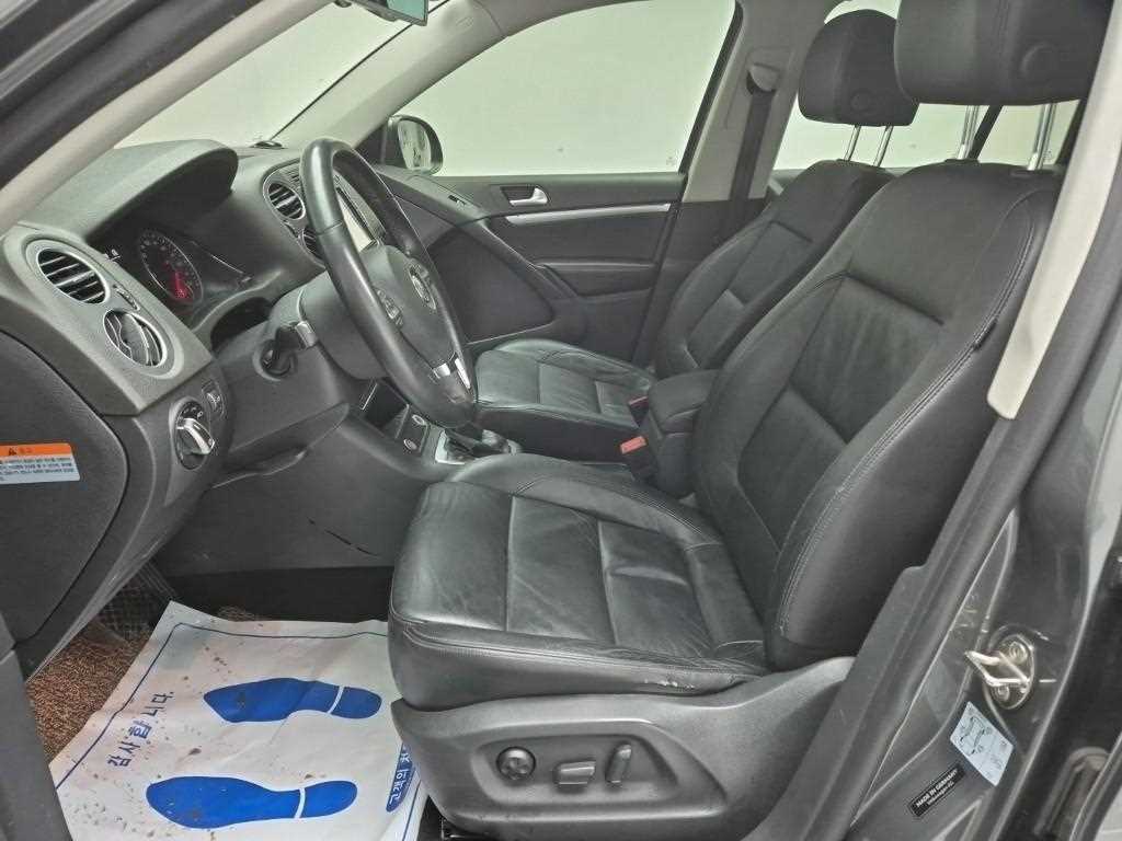 Volkswagen Tiguan - Vista 11