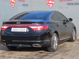 HYUNDAI Grandeur - Vista 6