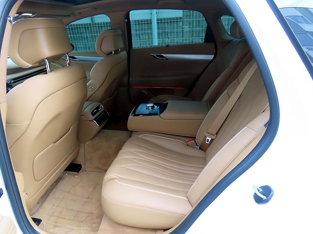 Genesis G80 - Vista 6