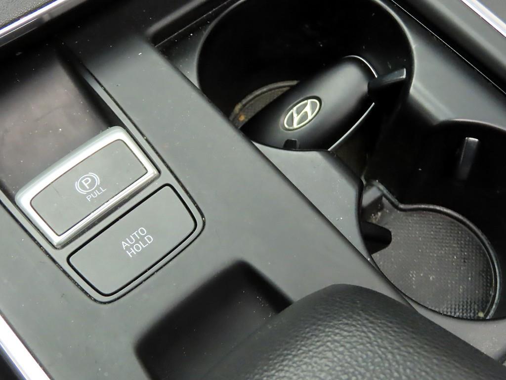 HYUNDAI Grandeur - Vista 12