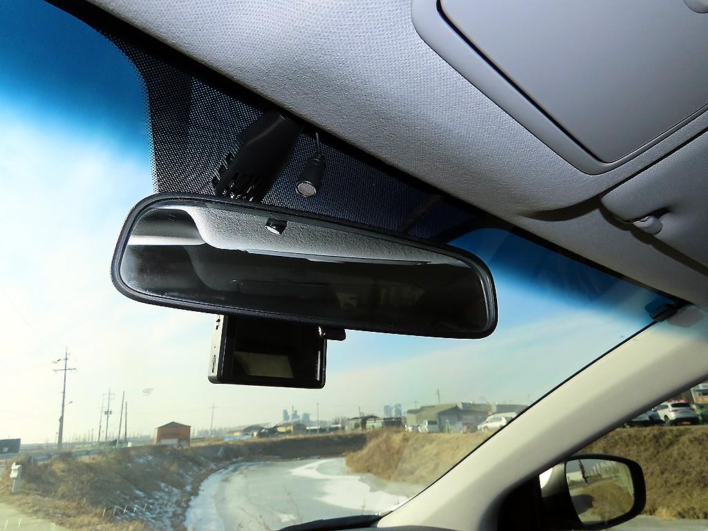 HYUNDAI Avante - Vista 12