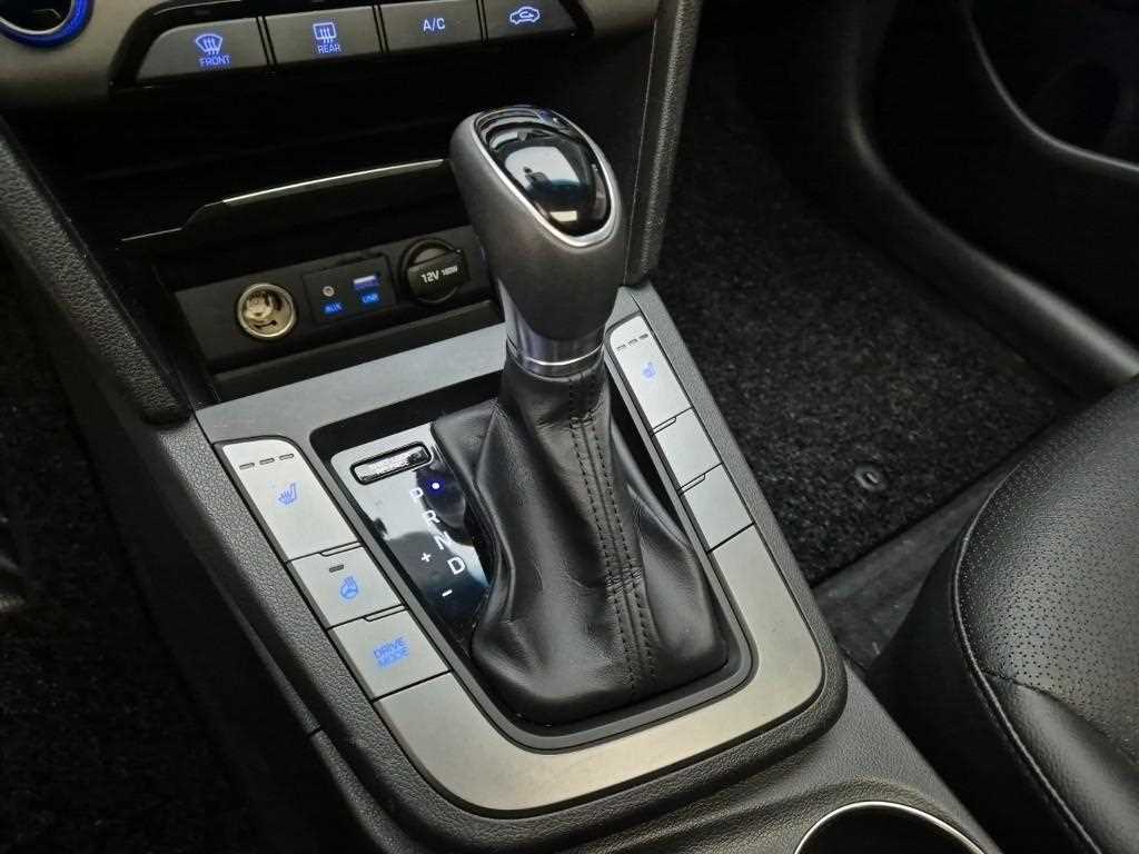 HYUNDAI Avante - Vista 8