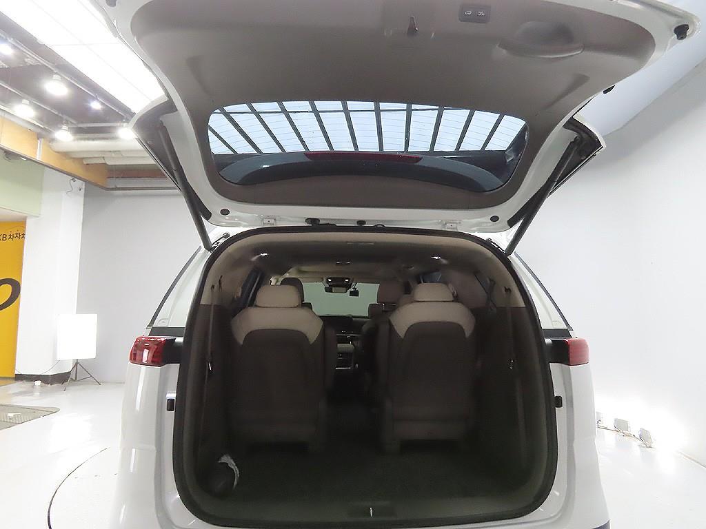 KIA Carnival 2023 Blanco - Importación desde Corea - HF Imports Iquique - Foto 9