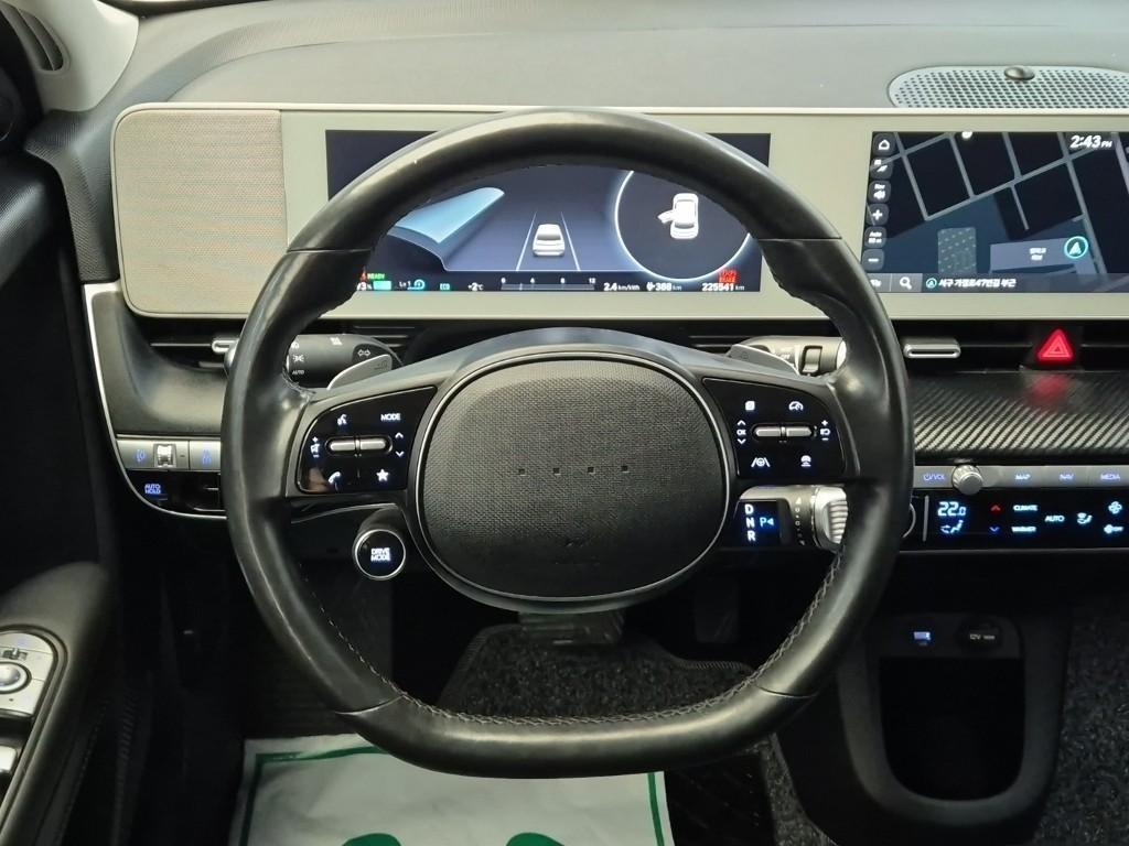 HYUNDAI Ioniq 5 - Vista 9