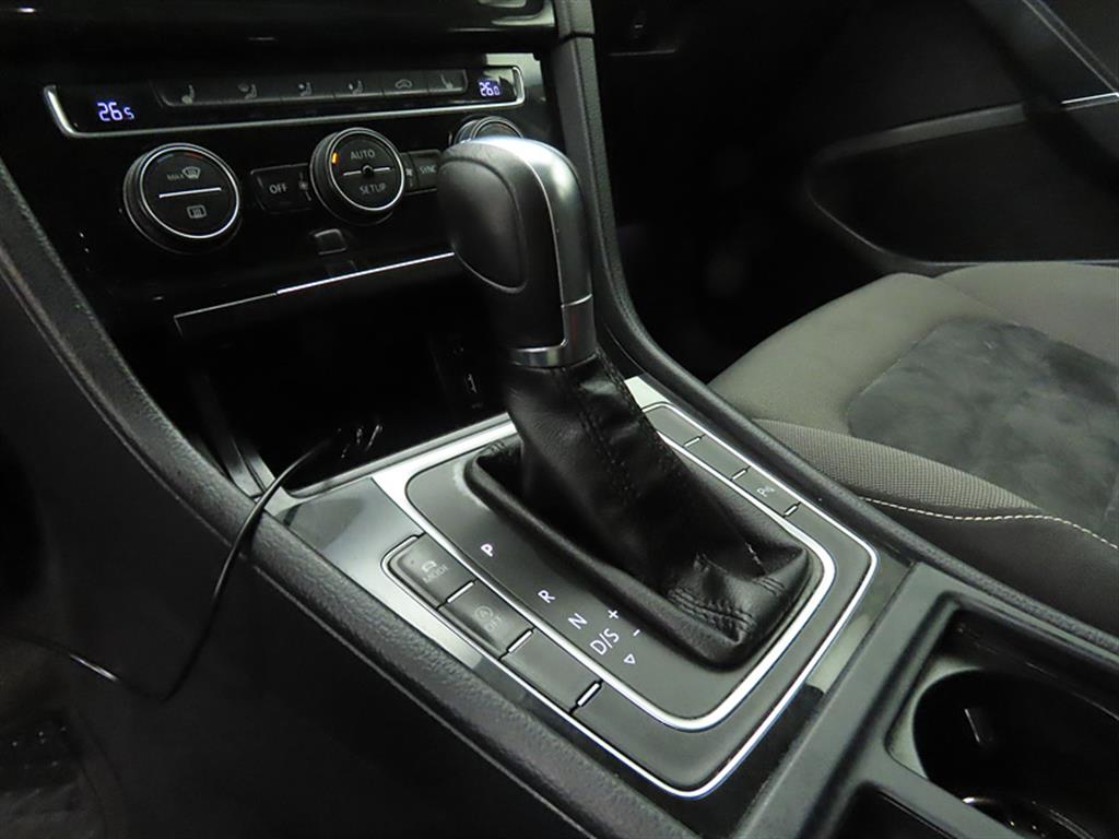 Volkswagen Golf - Vista 11