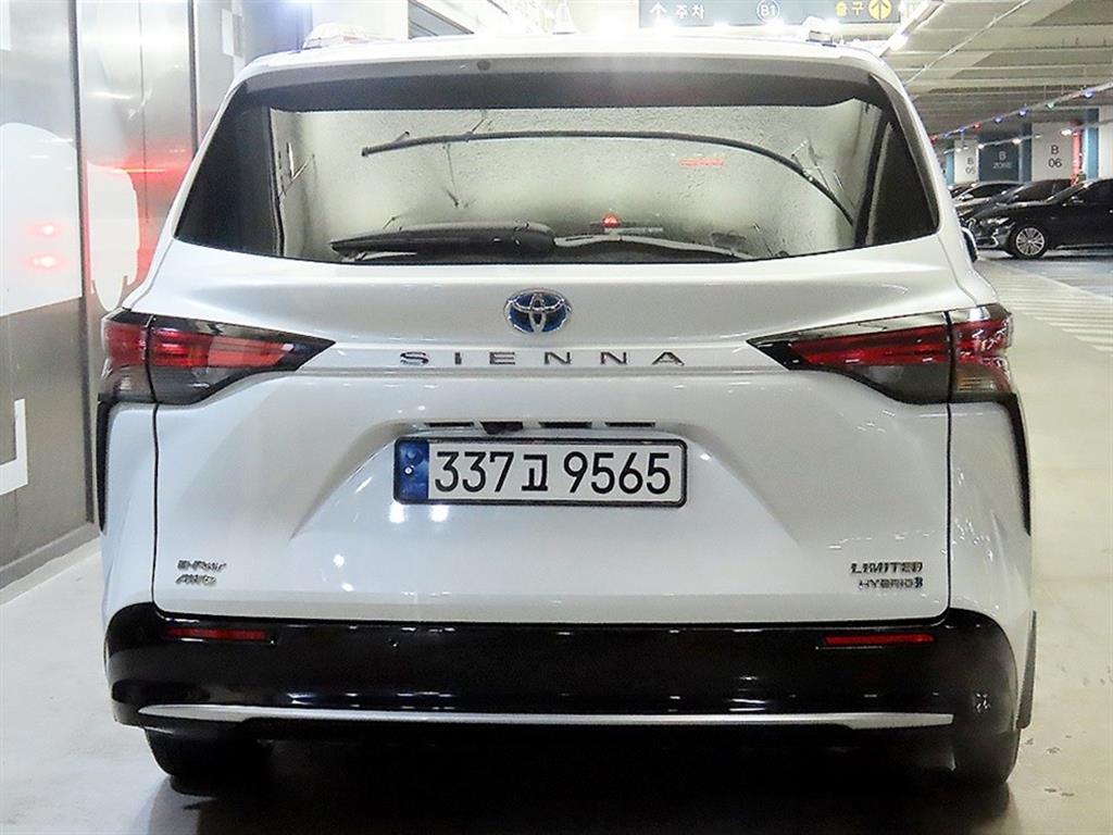 Toyota Siena - Vista 5
