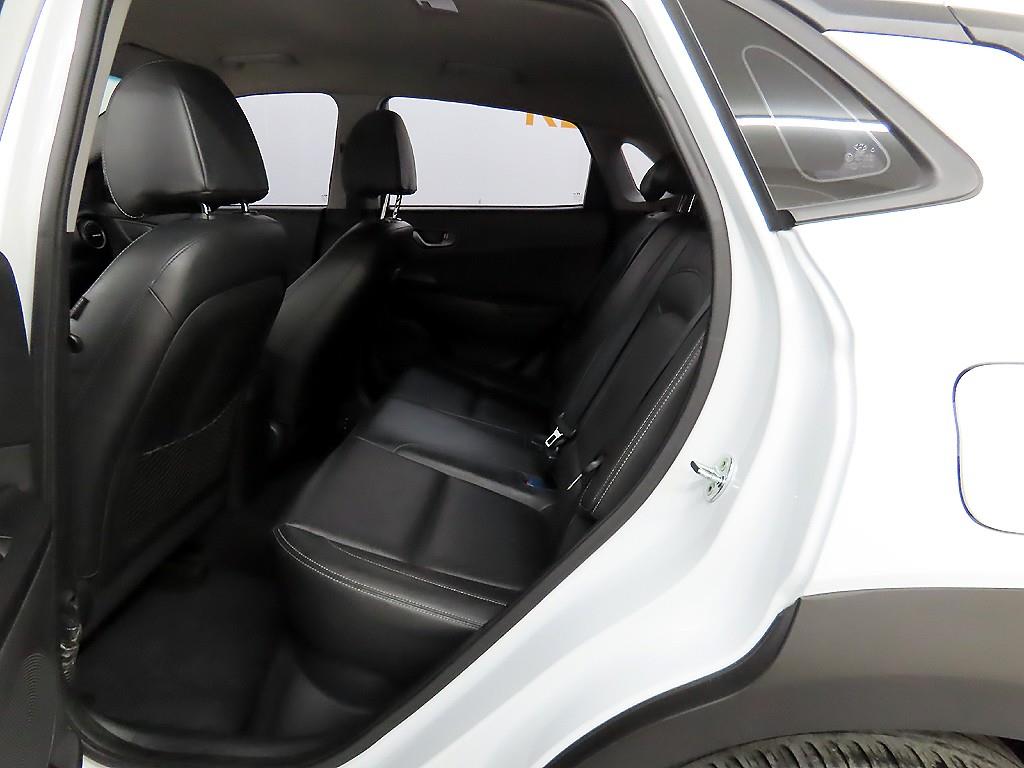 HYUNDAI Kona - Vista 6