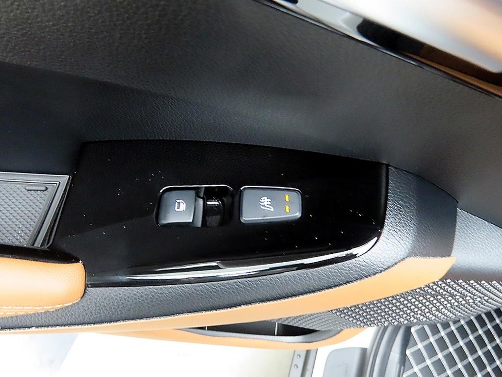 KIA Seltos - Vista 12