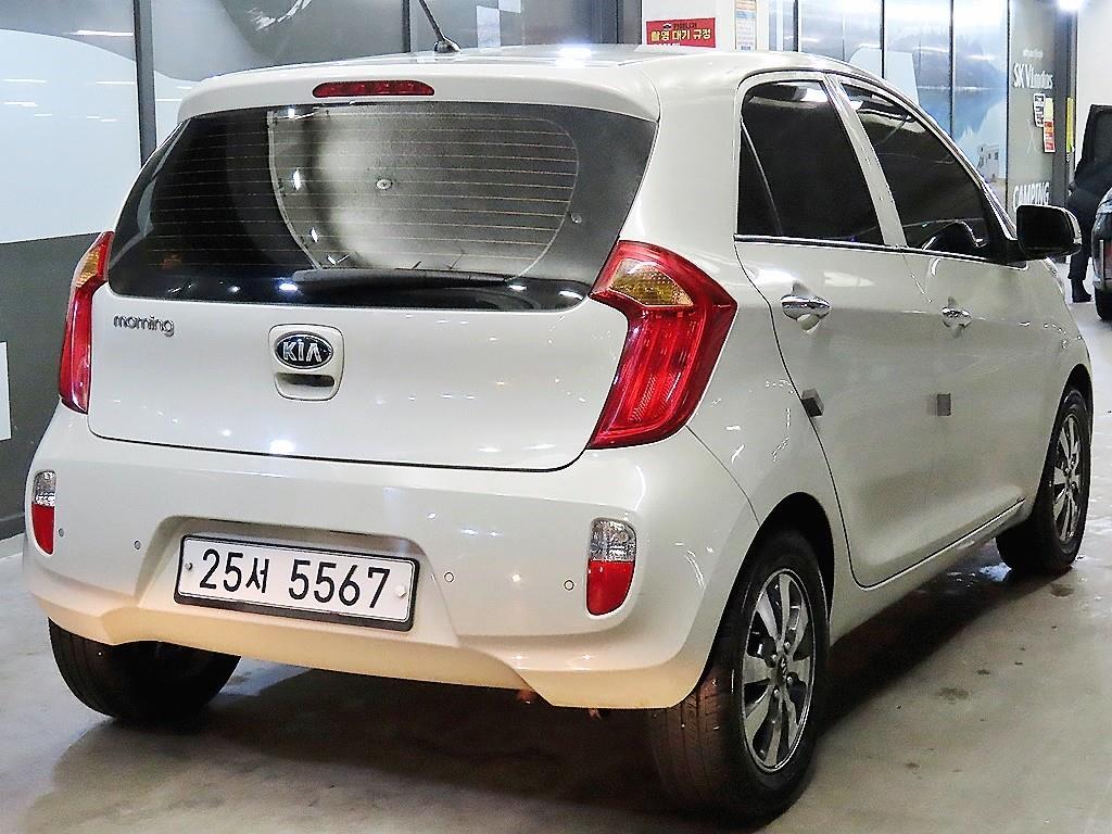 KIA Morning - Vista 4