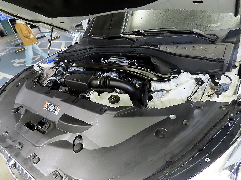 Lincoln Aviator 2023 Blanco - Importación desde Corea - HF Imports Iquique - Foto 19