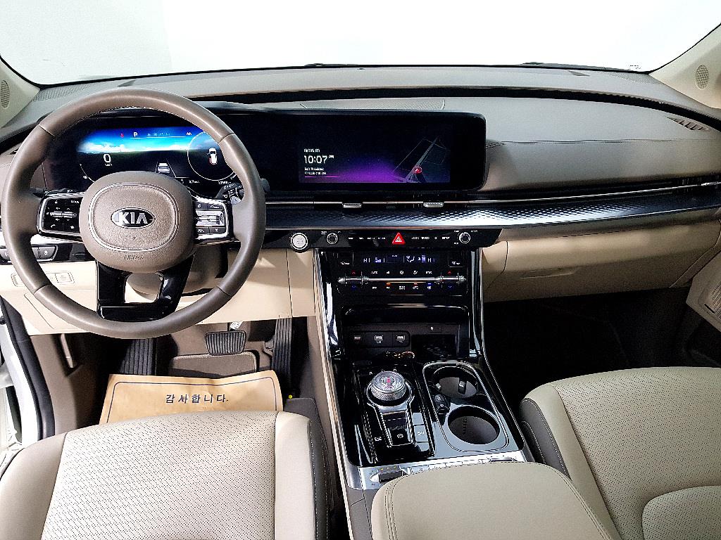 KIA Carnival - Vista 5