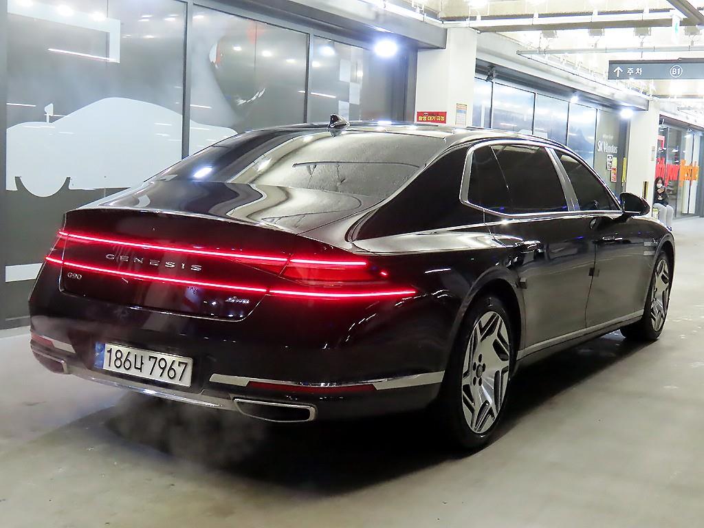 Genesis G90 - Vista 4