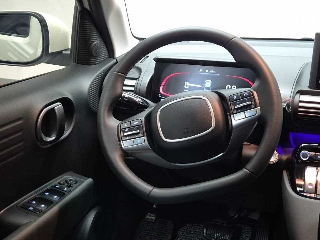 HYUNDAI Casper - Vista 9