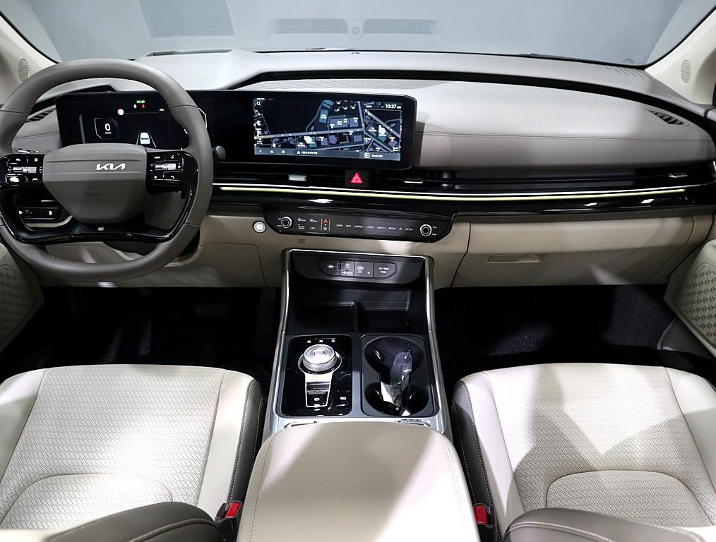 KIA Carnival - Vista 5