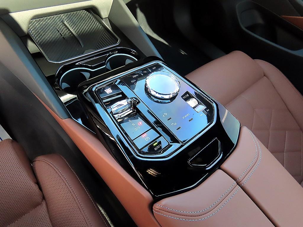 BMW 5 Series - Vista 11