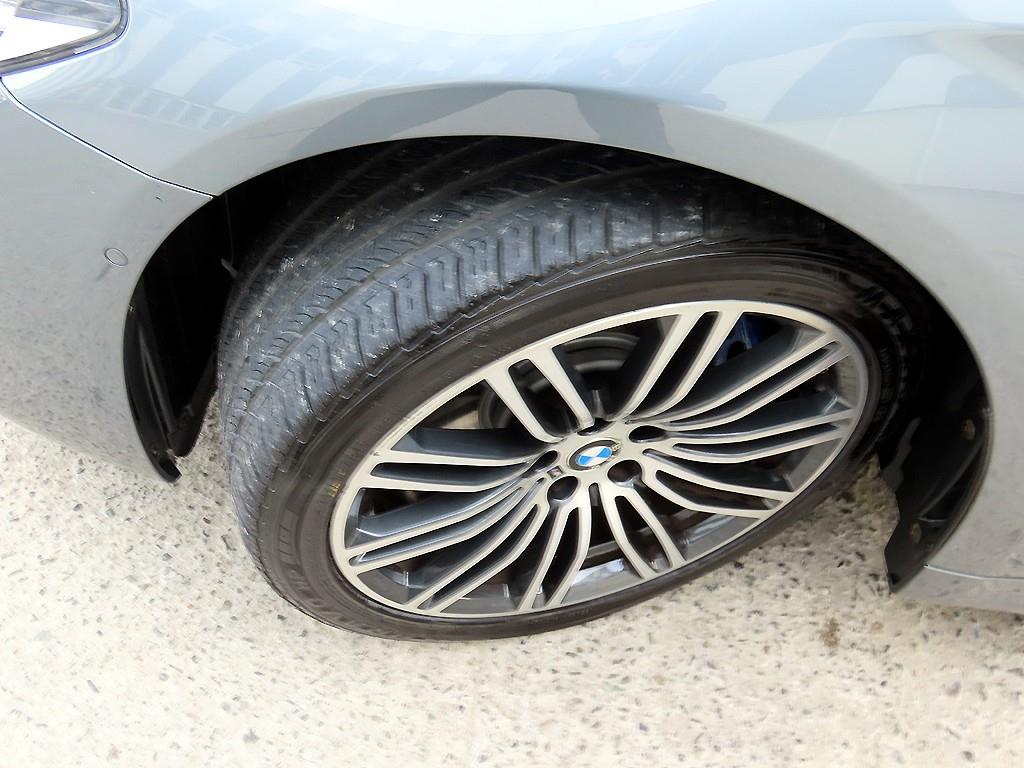 BMW 5 Series 2018 Gris - Importación desde Corea - HF Imports Iquique - Foto 20