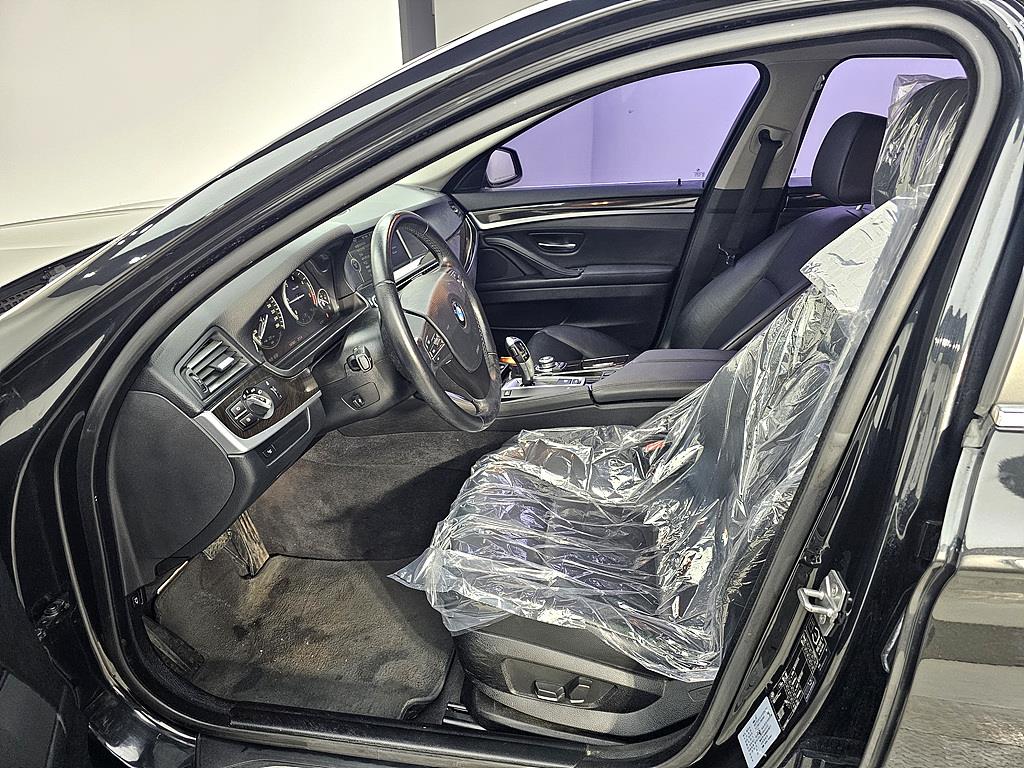 BMW 5 Series - Vista 8