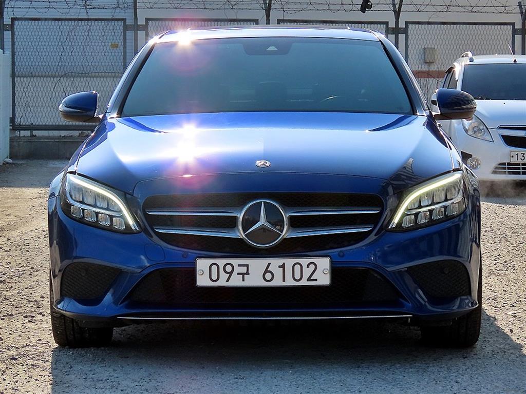 Mercedes Benz C Class 2019 Azul - Importación desde Corea - HF Imports Iquique - Foto 1