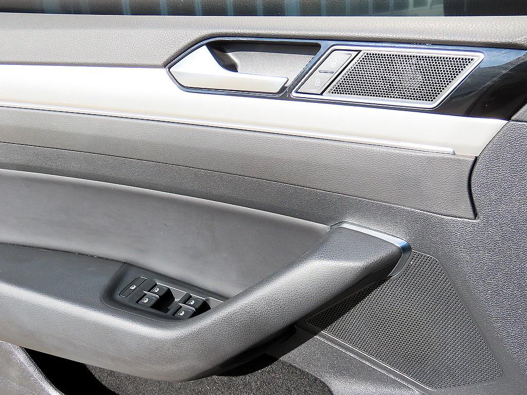 Volkswagen Arteon - Vista 11