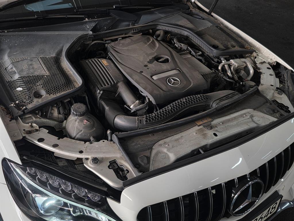 Mercedes Benz C Class 2018 Blanco - Importación desde Corea - HF Imports Iquique - Foto 19