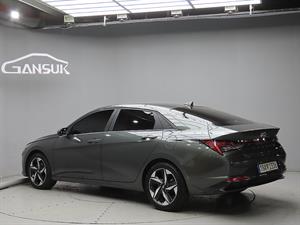 HYUNDAI Avante - Vista 6