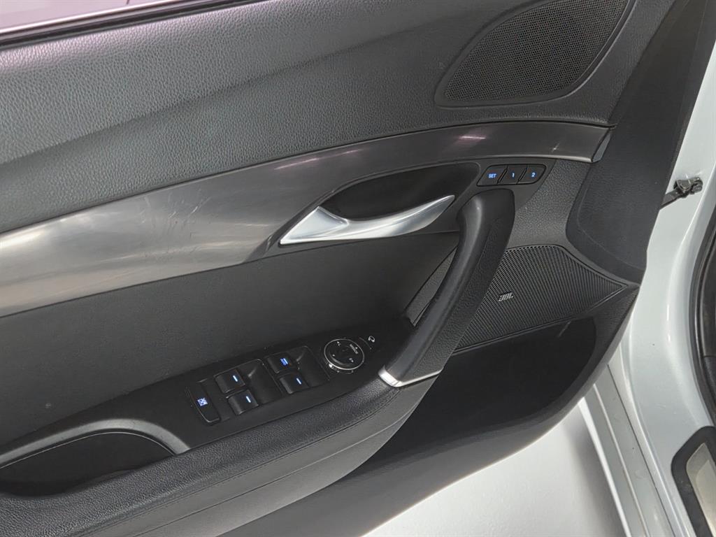 HYUNDAI i40 - Vista 12