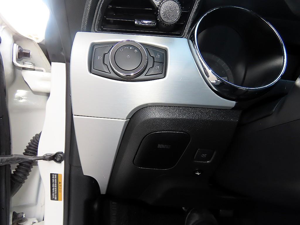 Ford Mustang - Vista 12