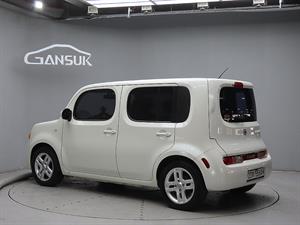 Nissan Cube - Vista 6