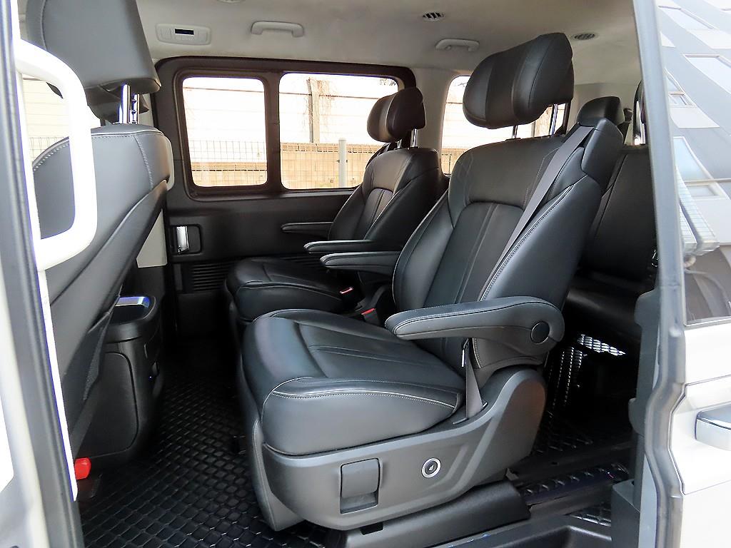 HYUNDAI Staria - Vista 6