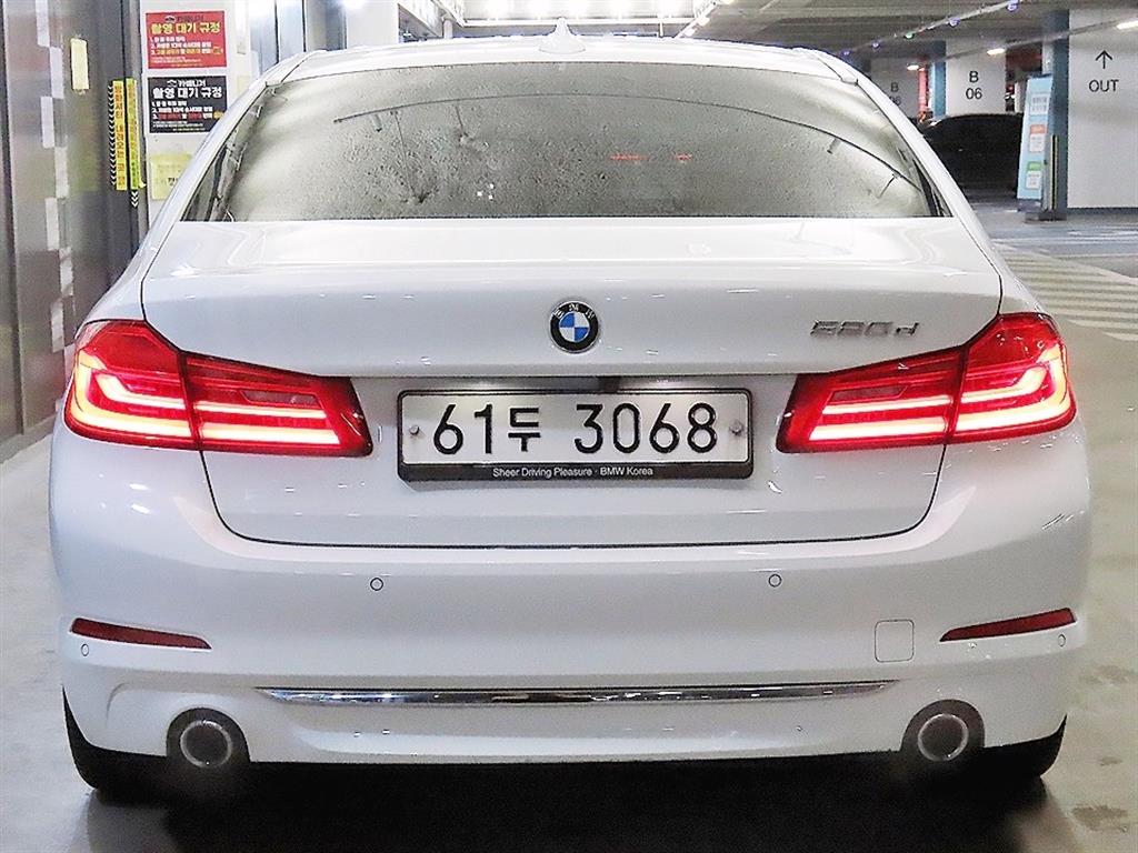 BMW 5 Series - Vista 5