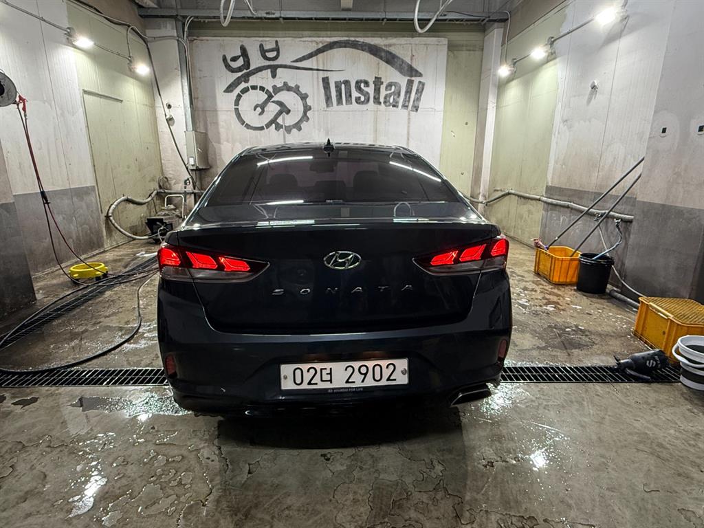 HYUNDAI Sonata - Vista 4