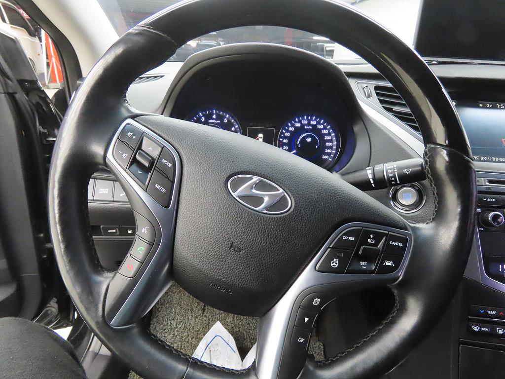 HYUNDAI Grandeur - Vista 8