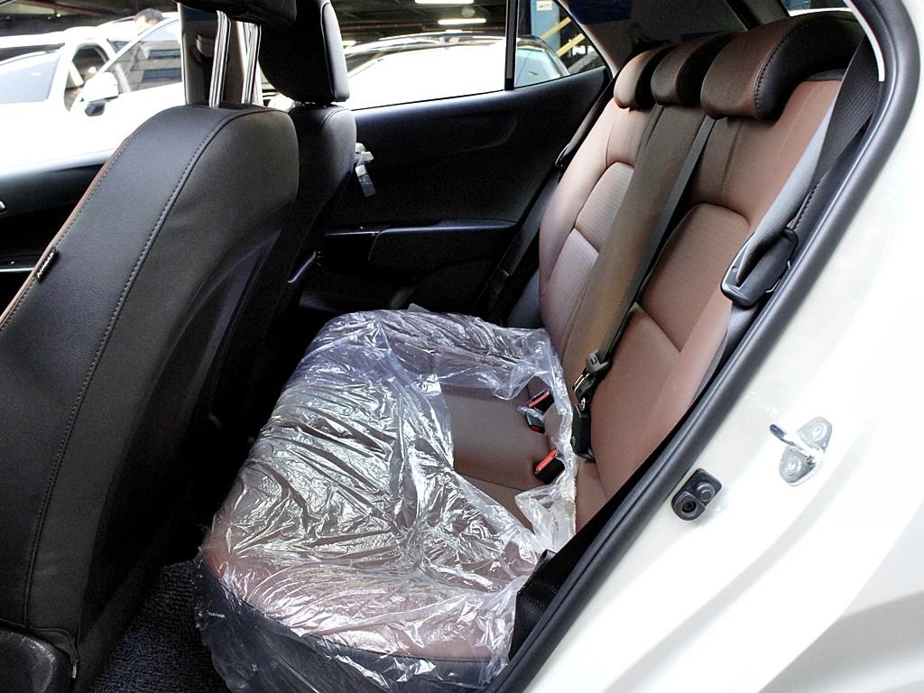 KIA Morning - Vista 11