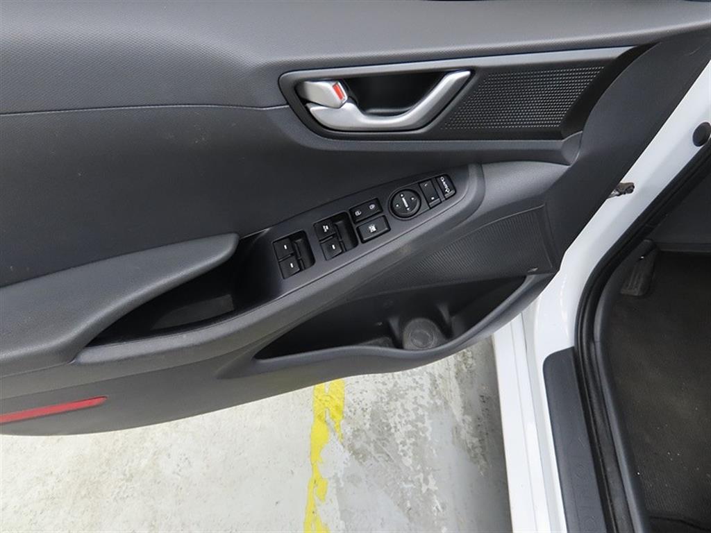 HYUNDAI Ioniq - Vista 12