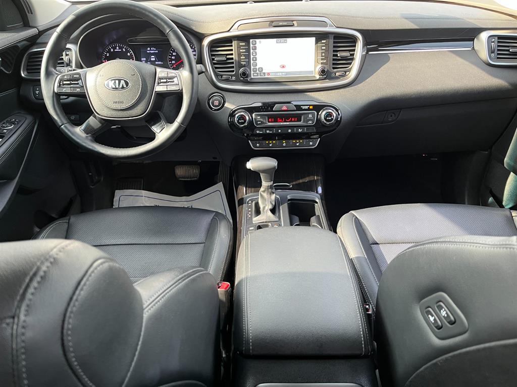 KIA Sorento - Vista 8