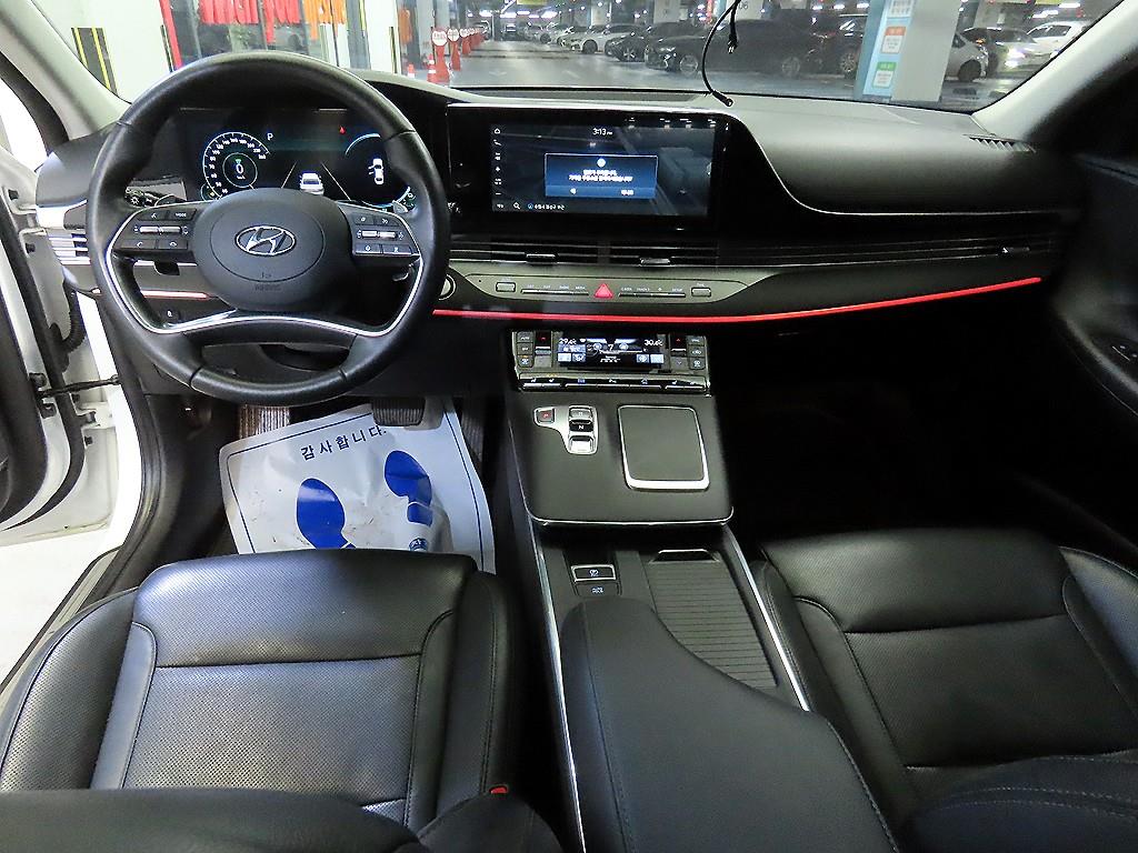 HYUNDAI Grandeur - Vista 10