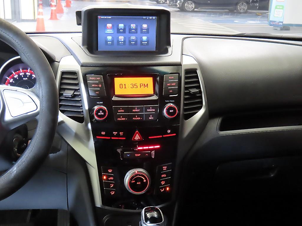 Ssangyong Tivoli - Vista 11