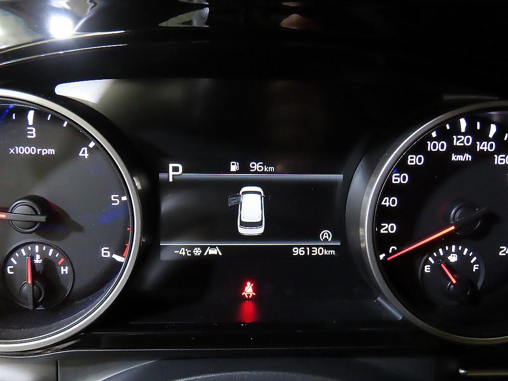 KIA Carnival - Vista 10