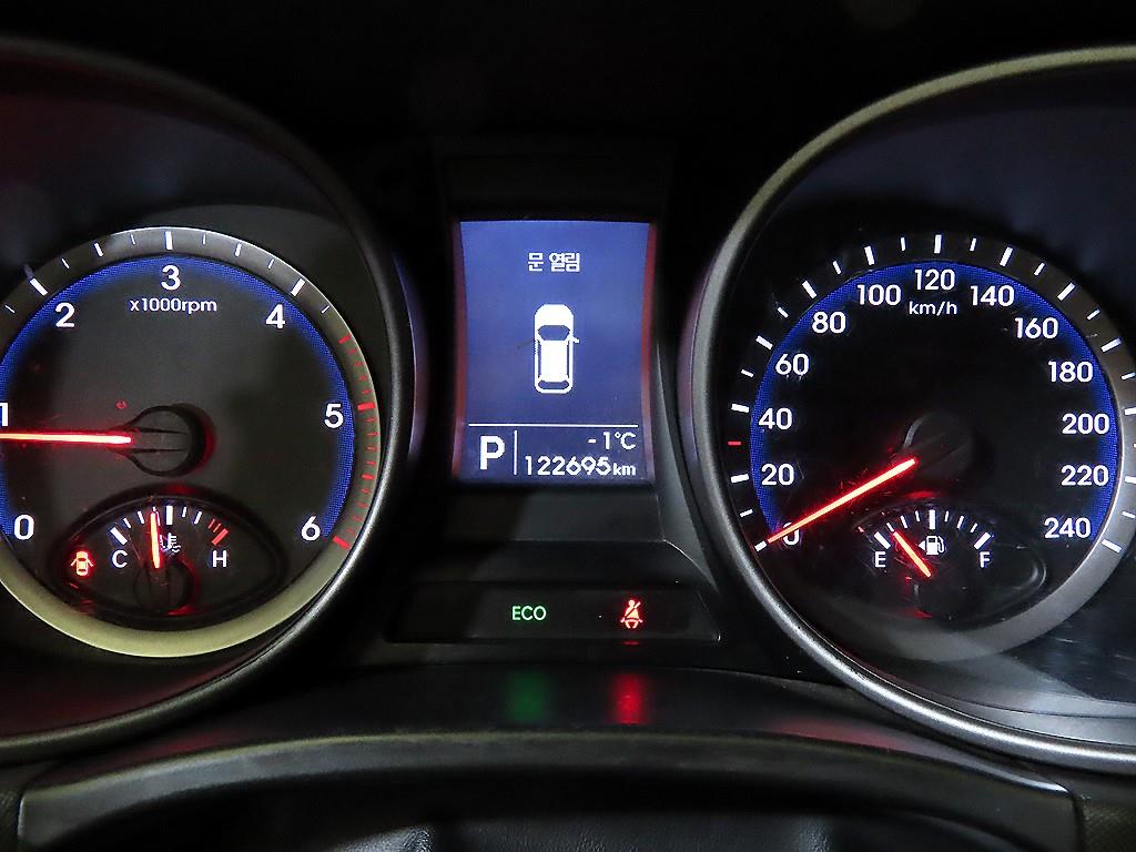 HYUNDAI Santa Fe - Vista 9