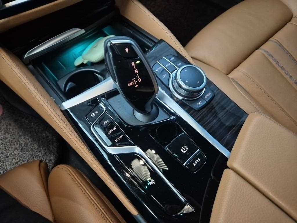 BMW 5 Series - Vista 8