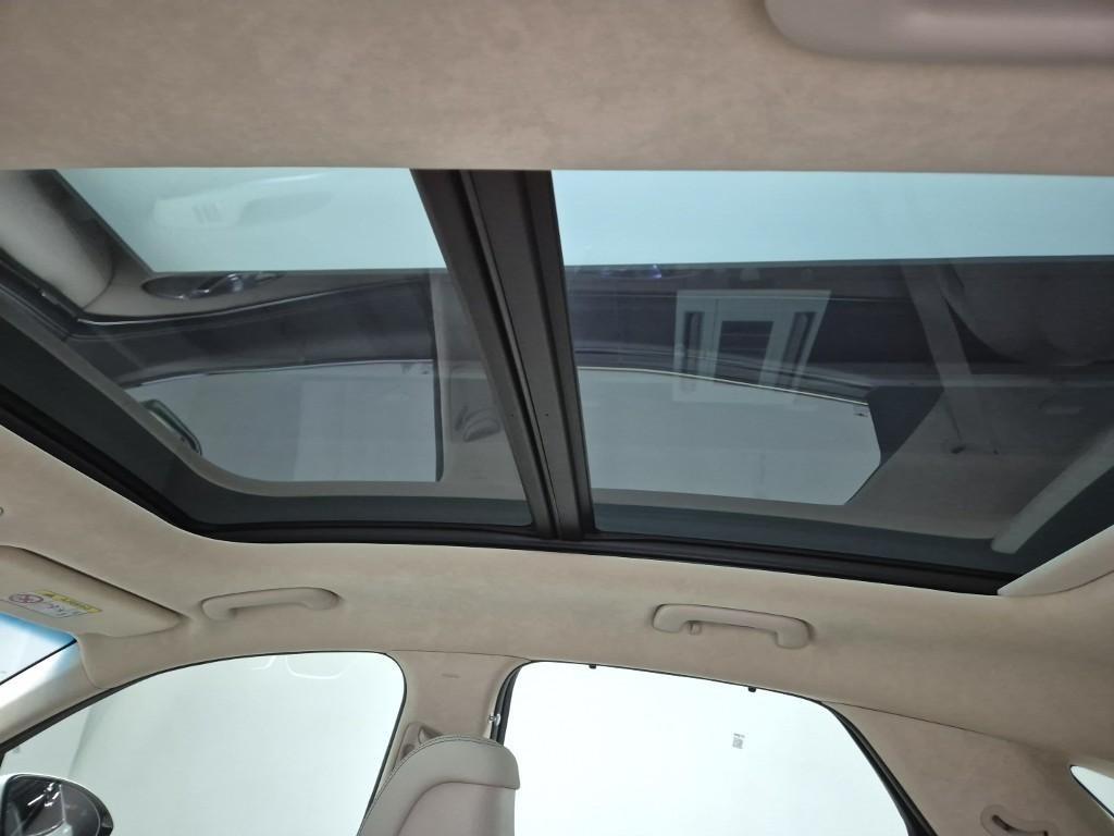 Genesis GV70 2023 Blanco - Importación desde Corea - HF Imports Iquique - Foto 13