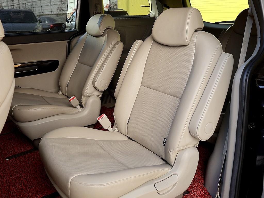 KIA Carnival 2016 Negro - Importación desde Corea - HF Imports Iquique - Foto 11